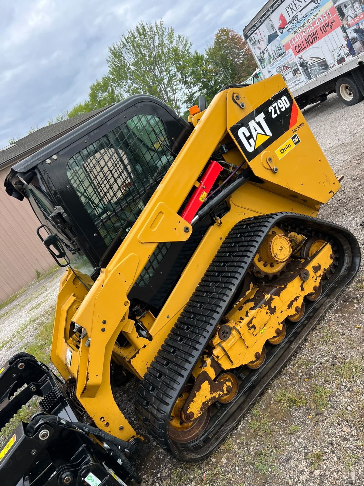 Heavy equipment ready for washing service